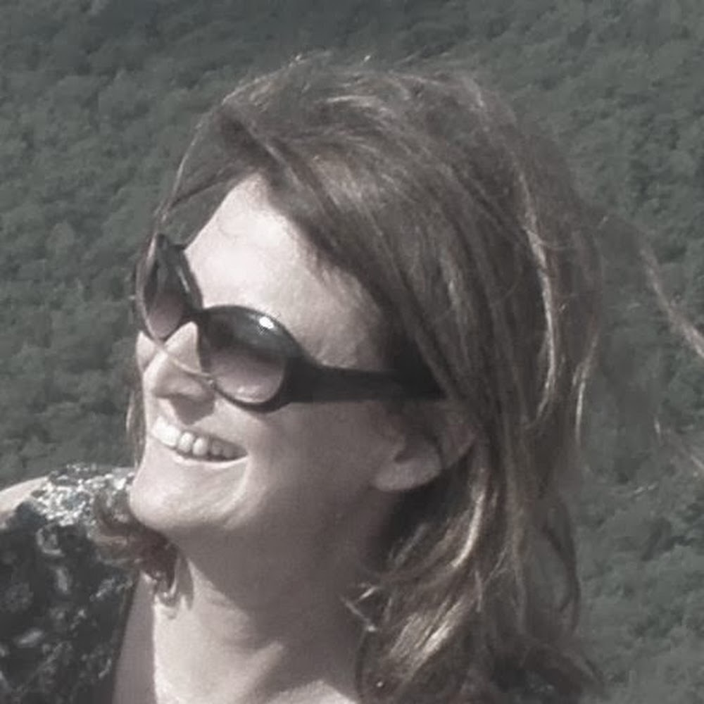 Meet your Posher, Reina